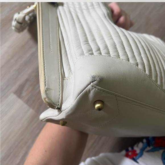 BCBGMAXAZRIA Cream and brushed gold handbag purse shoulder bag - Picture 6 of 8